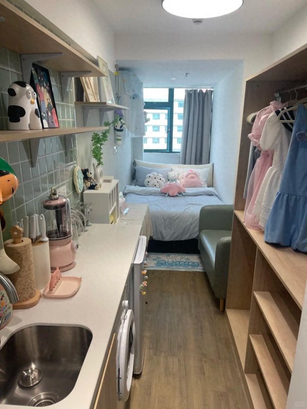 股市配资合法 香港一姑娘火了，工作十年，攒下14㎡小屋，挤出2室2厅，必须晒晒